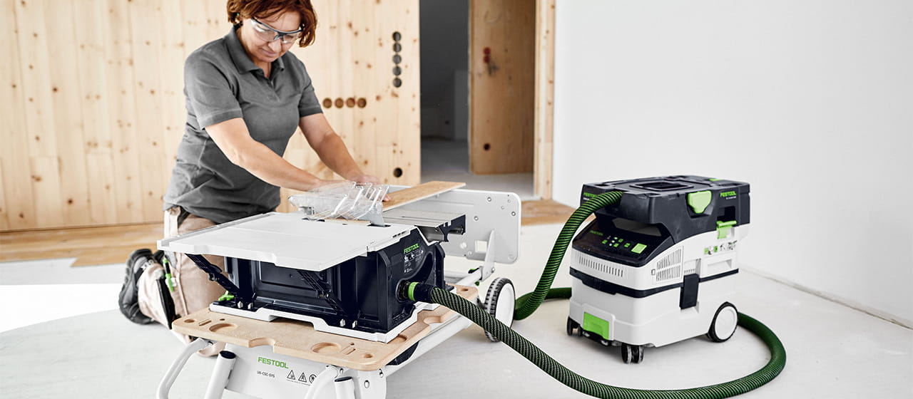 表锯是一个理想的合作伙伴，新的Festool CTC SYS, CTC MINI和MIDI无绳粉尘提取器。